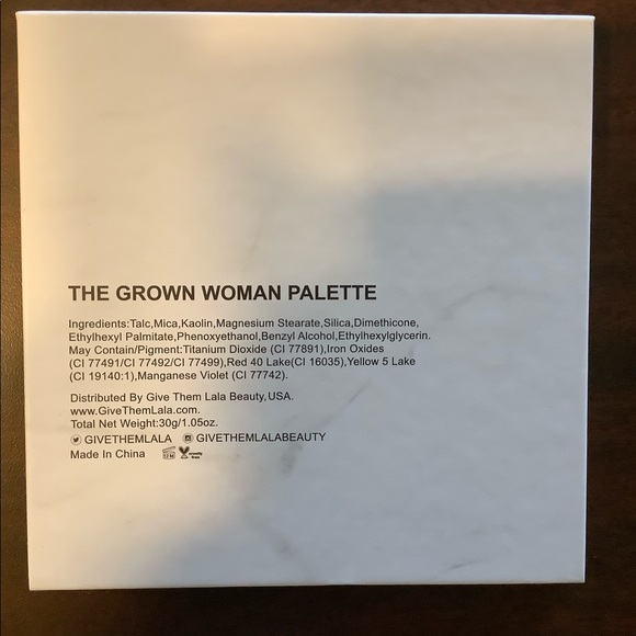 Brand New~#GIVE THEM LALA BEAUTY~EYESHADOW PALETTE - Picture 6 of 6